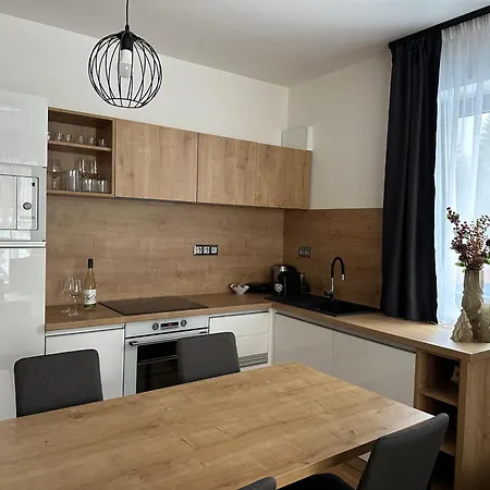 Lucky Jasna *