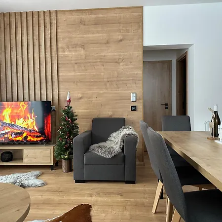 Lucky Jasna Deménvölgy