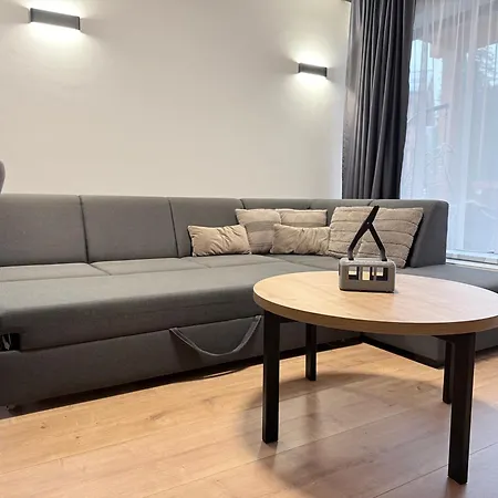 Lucky Jasna Deménvölgy