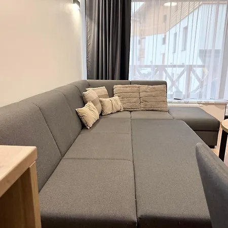 Lucky Jasna * Deménvölgy