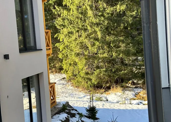 Lucky Jasna * Deménvölgy